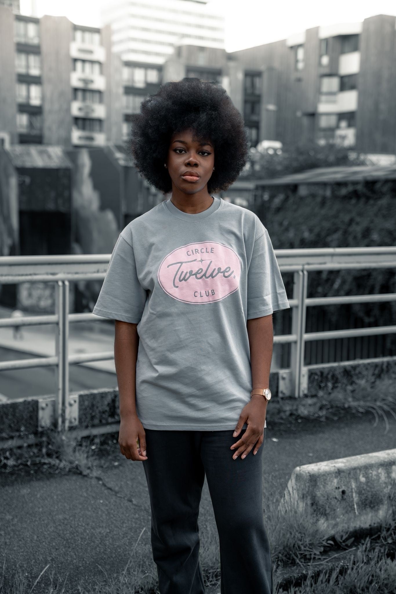 T-Shirt Twelve. Circle Club Oversize GRIS